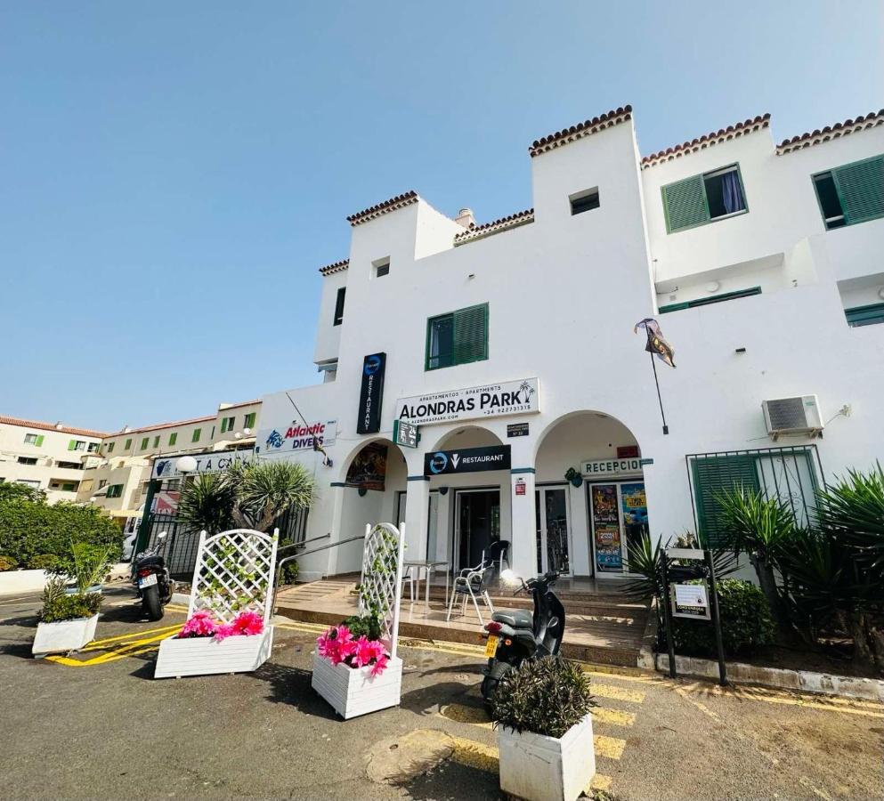 Alondras Park Mialsoma Apartment อาโรนา ภายนอก รูปภาพ